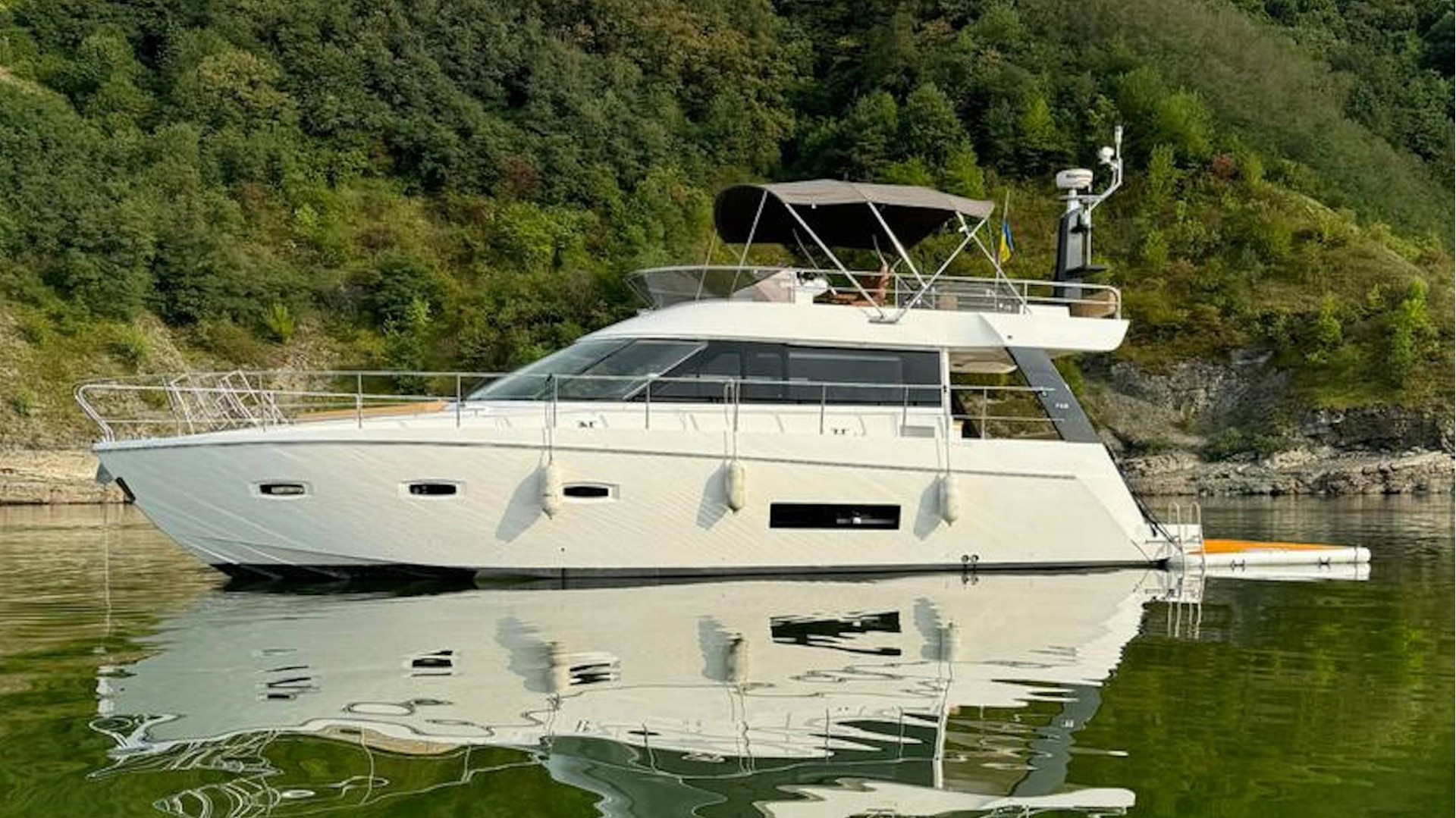 SEALINE F48 